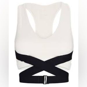 White Le Ore Crossover Sports Bra